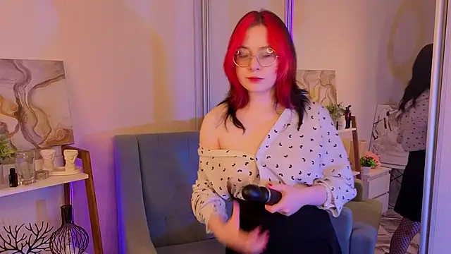 NyamNyamNyammm online show from December 5, 2025, 5:09 pm