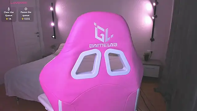 Alic Fox online show from October 10, 2025, 12:42 am