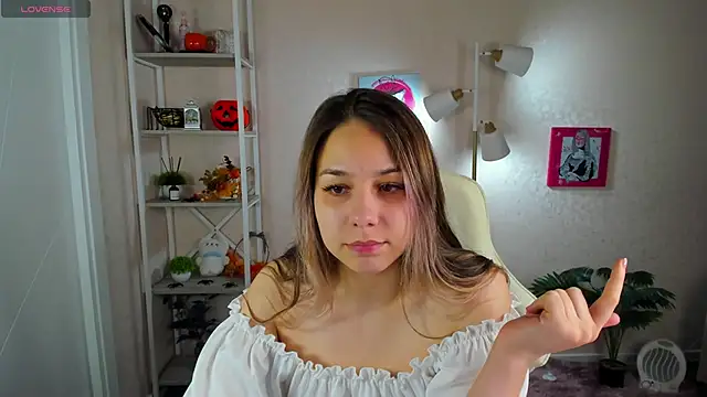 Al1ice Moures online show from November 22, 2025, 12:42 am