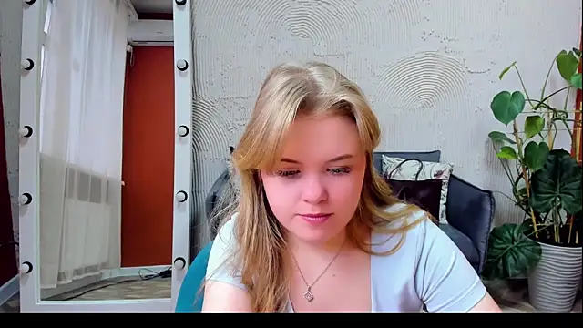 Melissa 199 online show from October 23, 2025, 12:26 pm