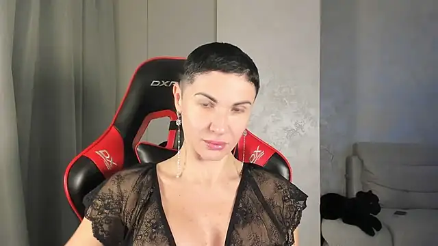 Angel iam online show from January 6, 2026, 6:55 pm