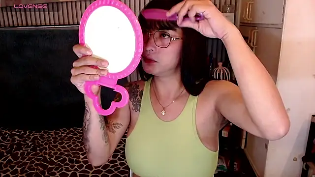 YourDreamTrans online show from October 21, 2025, 3:51 am