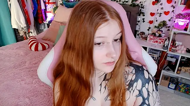 Ayla Hicks online show from April 11, 2026, 3:00 am