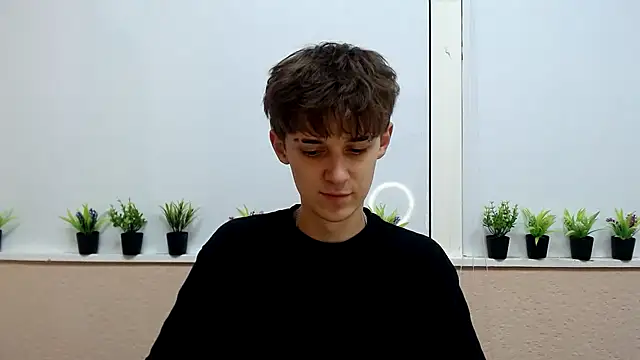 Hoot Dude  online show from October 18, 2025, 1:34 pm