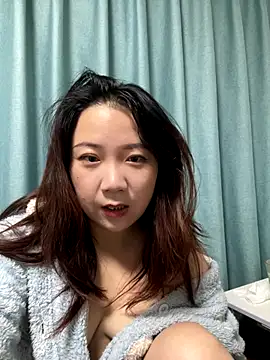 Momo-9988 online show from November 11, 2025, 4:07 pm