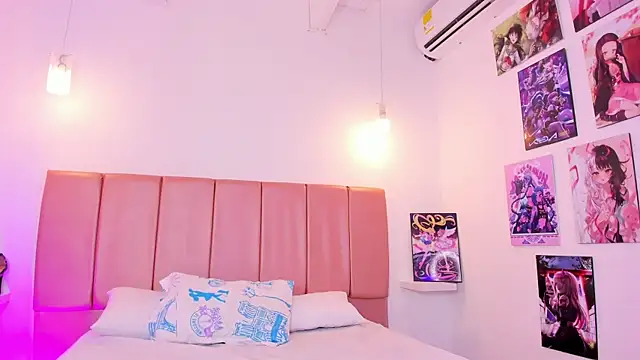 emily  walker online show from March 2, 2026, 4:25 am