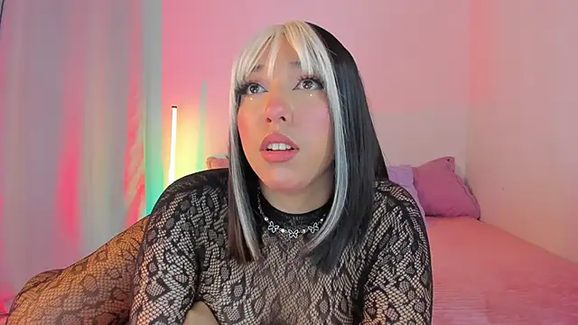 emily  walker online show from May 15, 2026, 11:23 pm