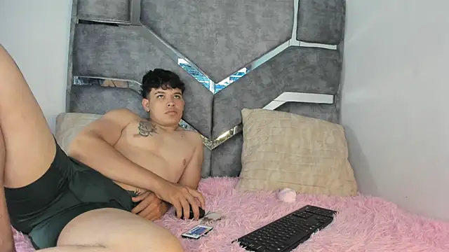 Cream Jock online show from November 15, 2025, 1:47 am