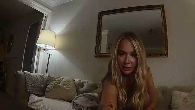 BarbieDolly x online show from September 28, 2025, 12:38 am