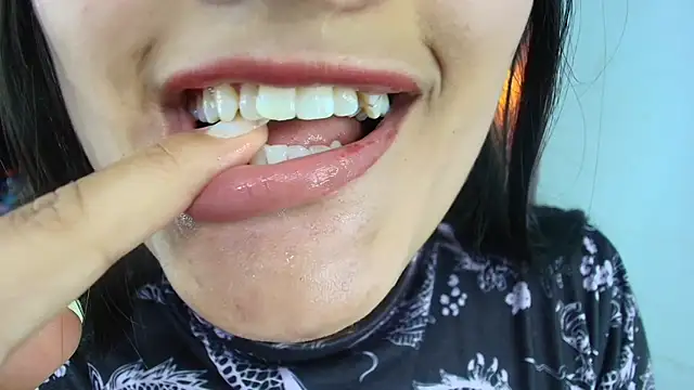 Hinata 21  online show from March 3, 2026, 8:59 pm