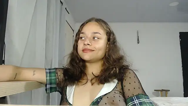 LittleCheerry69 online show from April 23, 2026, 2:52 pm