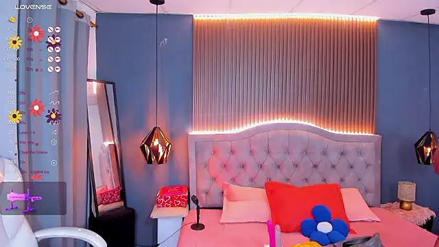 Tiffany  charm  online show from March 7, 2026, 3:47 am