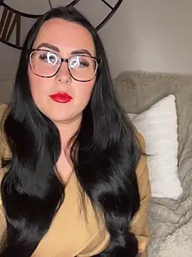 Snapshot of Ruby-Black chatting on October 18, 2025, 10:32 pm Ruby-Black online show from October 18, 2025, 10:32 pm