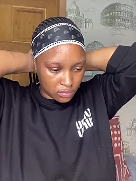 Bellabootie online show from April 22, 2026, 8:39 am