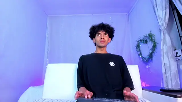 josesweet  online show from November 4, 2025, 10:53 pm