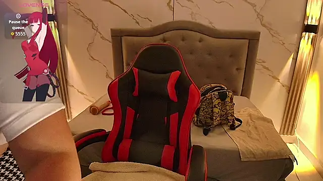 Nina Rouge7 online show from October 3, 2025, 2:14 pm