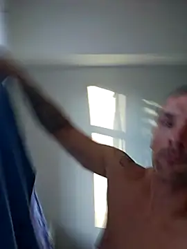 Ando1992 online show from November 22, 2025, 8:02 am