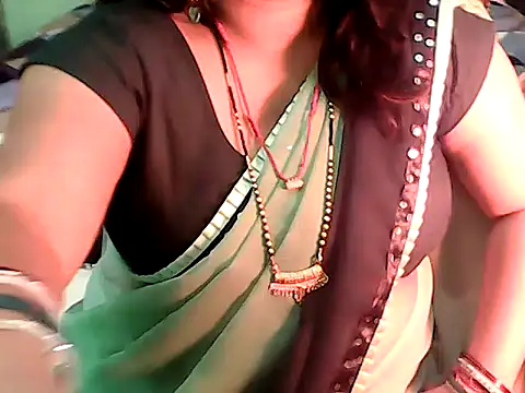 BABITA KUMARII online show from February 8, 2026, 5:49 pm