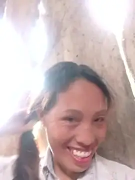 Sera sexy01 online show from October 7, 2025, 3:04 am