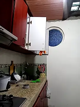 LucasGaeel online show from October 6, 2025, 6:38 pm