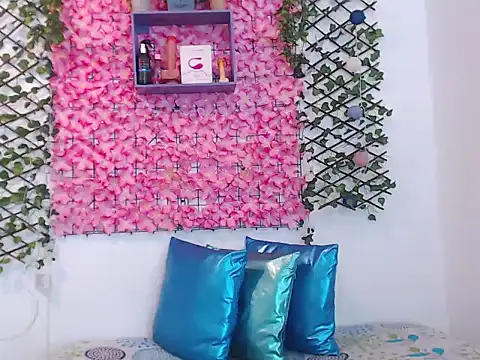 FUNNY AND HORNEY online show from October 22, 2025, 4:02 am