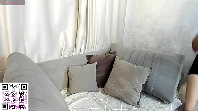 Michelle Murray online show from October 9, 2025, 1:03 am