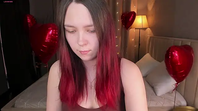 Monica  Queen online show from February 11, 2026, 5:34 am