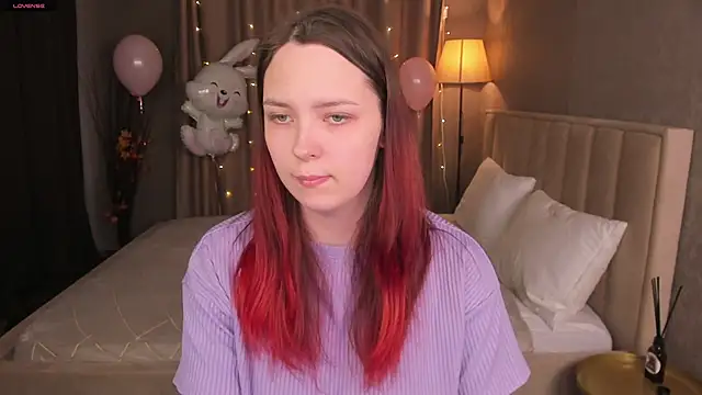 Monica  Queen online show from March 27, 2026, 8:37 am