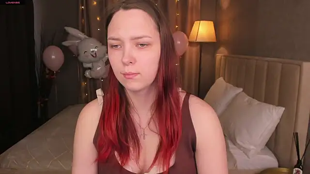 Monica  Queen online show from March 28, 2026, 5:29 am