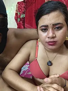 Love Queen11 online show from May 15, 2026, 8:49 pm