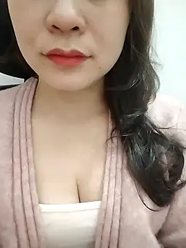 Girl Shy2000 online show from January 18, 2026, 2:10 pm