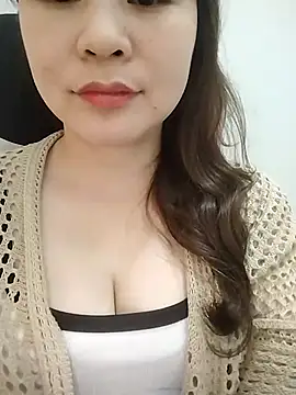 Girl Shy2000 online show from April 3, 2026, 2:31 am