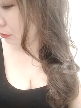 Girl Shy2000 online show from April 19, 2026, 10:58 am