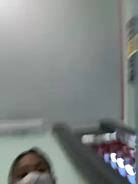 kamdan12 online show from November 14, 2025, 6:34 am