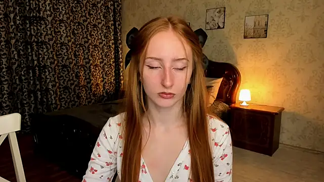 TwilightSerena online show from September 27, 2025, 4:39 am