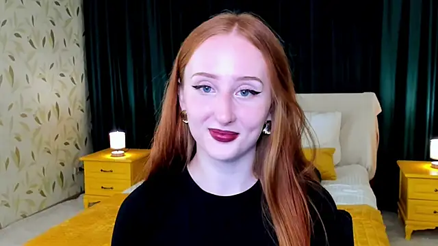 TwilightSerena online show from September 30, 2025, 6:35 pm