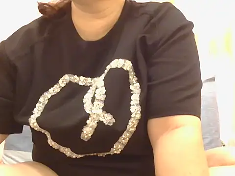 Kimkhaepretty online show from October 4, 2025, 3:04 am