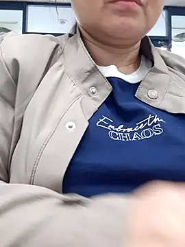 Kimkhaepretty online show from February 27, 2026, 6:02 am