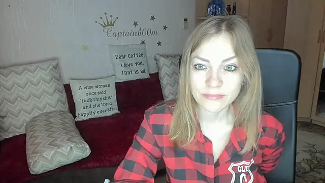 Tiffany Bates online show from October 9, 2025, 3:48 am