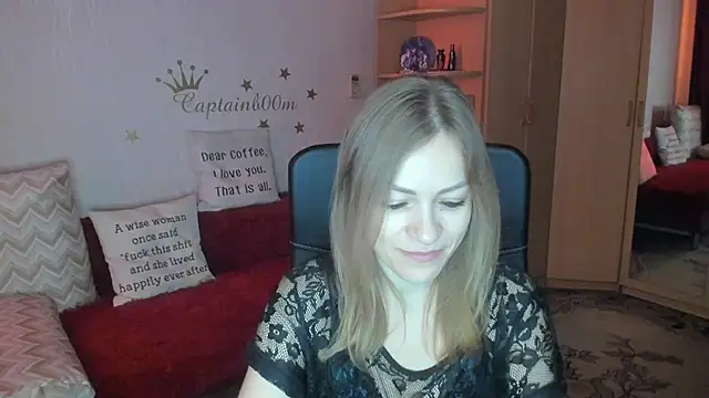 Tiffany Bates online show from October 17, 2025, 3:42 am