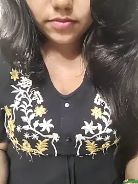 Miss Rose   online show from October 3, 2025, 4:15 pm