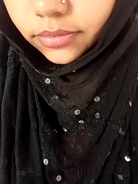 Miss Rose   online show from October 27, 2025, 5:44 am