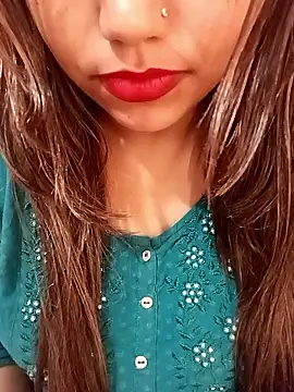 Miss Rose   online show from November 30, 2025, 10:08 am