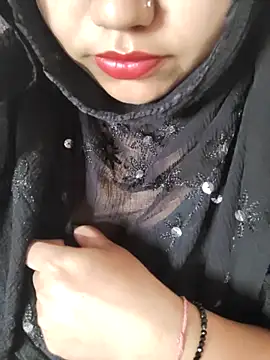 Miss Rose   online show from March 15, 2026, 5:35 am