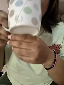 Miss Rose   online show from March 28, 2026, 4:45 am