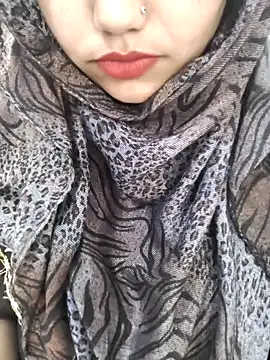 Miss Rose   online show from April 8, 2026, 5:40 am