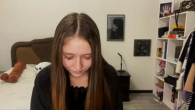 Denny Yorgeritai online show from October 1, 2025, 2:01 pm