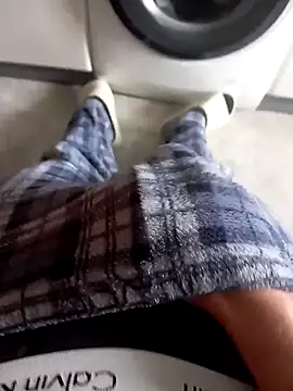 ruiiizz online show from April 1, 2026, 4:04 pm