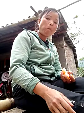 Samyy xx online show from October 27, 2025, 5:33 am