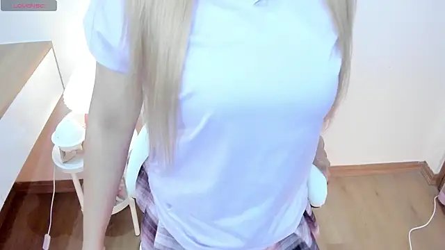  itsyumi  online show from October 16, 2025, 2:18 pm